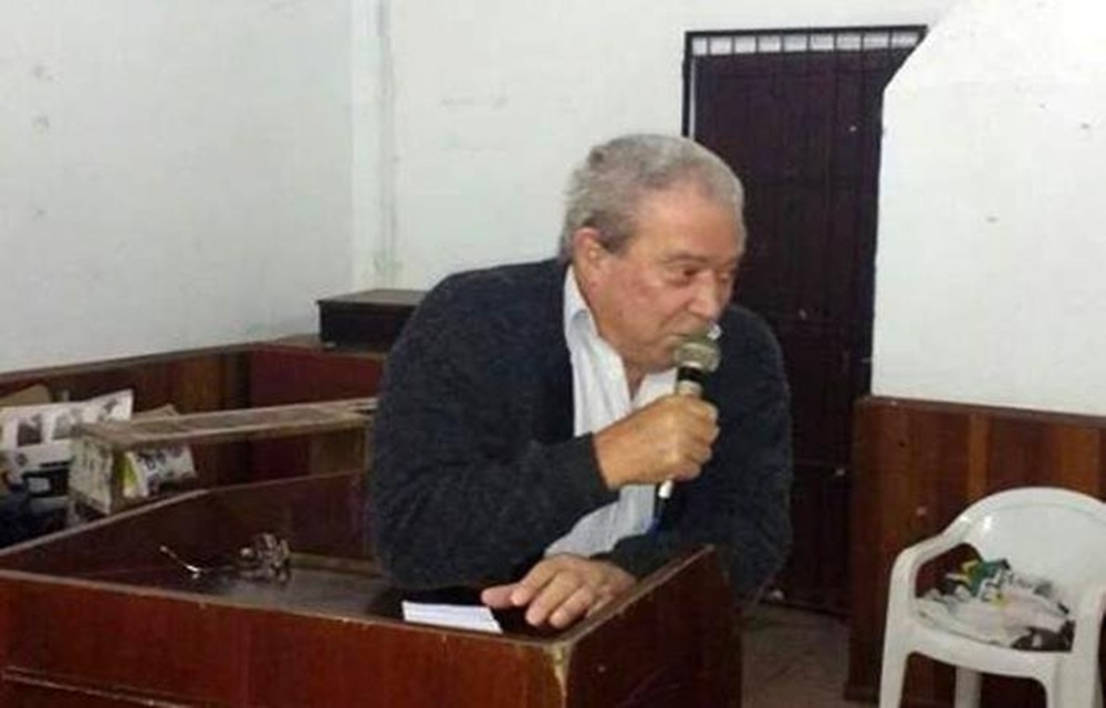 Ir para  <p>A justi&ccedil;a eleitoral suspendeu, nesta quinta-feira, a diploma&ccedil;&atilde;o do prefeito eleito de Alvorada Jos&eacute; Arno Appolo do Amaral e do vice, Valter Slayfer. O juiz Roberto Coutinho Borba atendeu pedido...